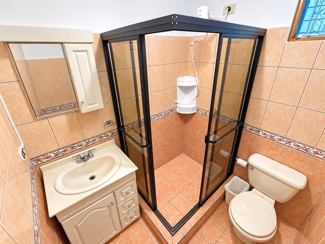 Venta Casa Suelo Mixto Montelimar, Guadalupe, San José - Imagen 14