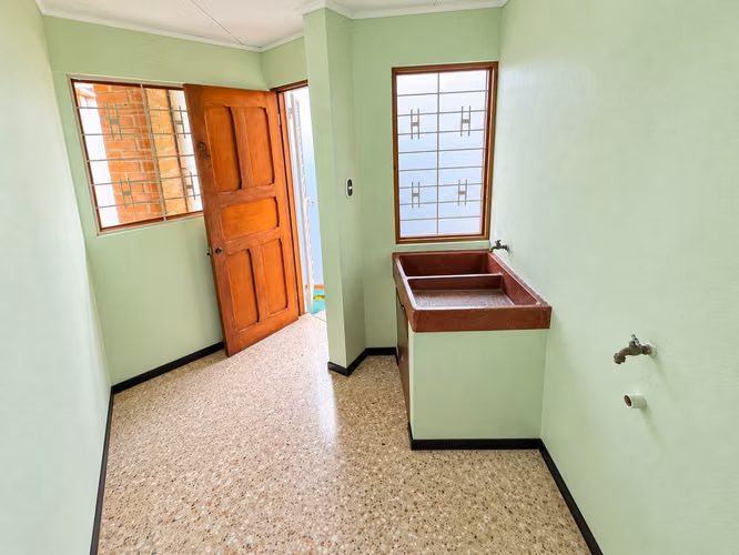 Venta Casa Suelo Mixto Montelimar, Guadalupe, San José - Imagen 15