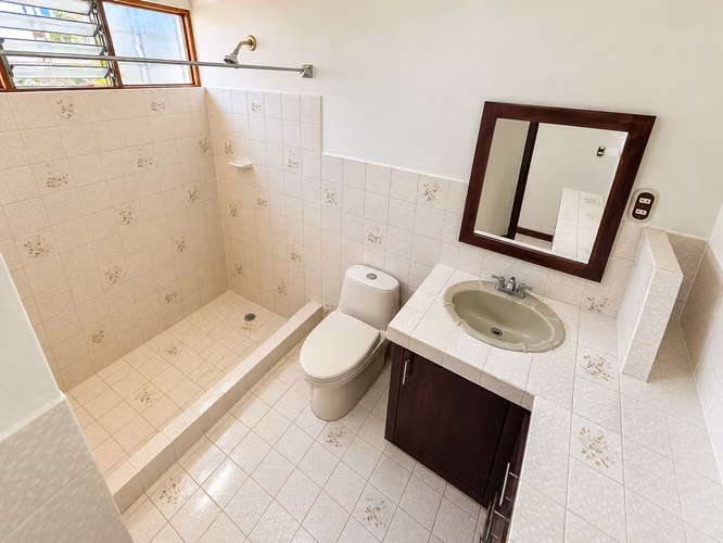 Venta Casa Suelo Mixto Montelimar, Guadalupe, San José - Imagen 18