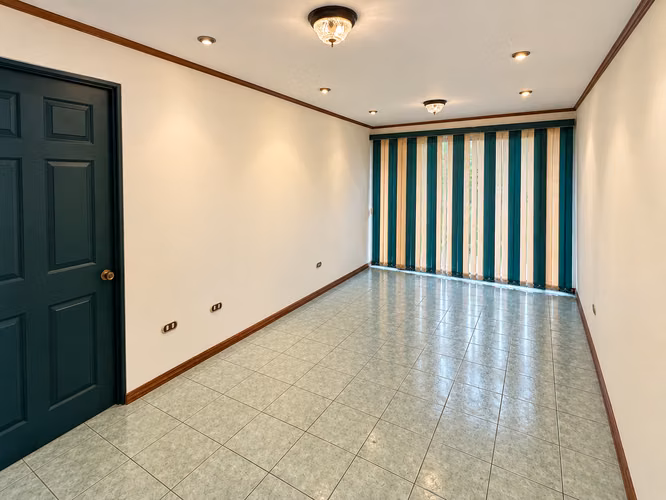 Venta Casa Suelo Mixto Montelimar, Guadalupe, San José - Imagen 6