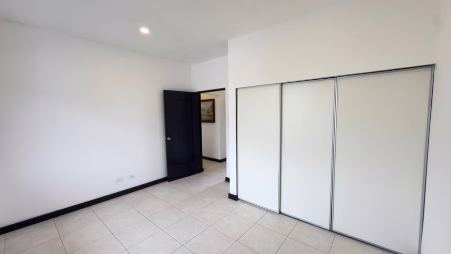 APTO DE 2 Hab - 2 Baños - 2 Parqueos - ALQUILER - Pozos - Imagen 9