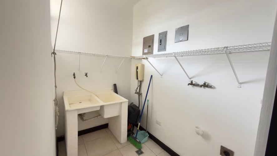 APTO DE 2 Hab - 2 Baños - 2 Parqueos - ALQUILER - Pozos - Imagen 11