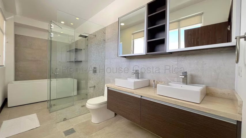 Venta de PENTHOUSE AMUEBLADO en San Rafael de Escazú. 27-702 - Imagen 4