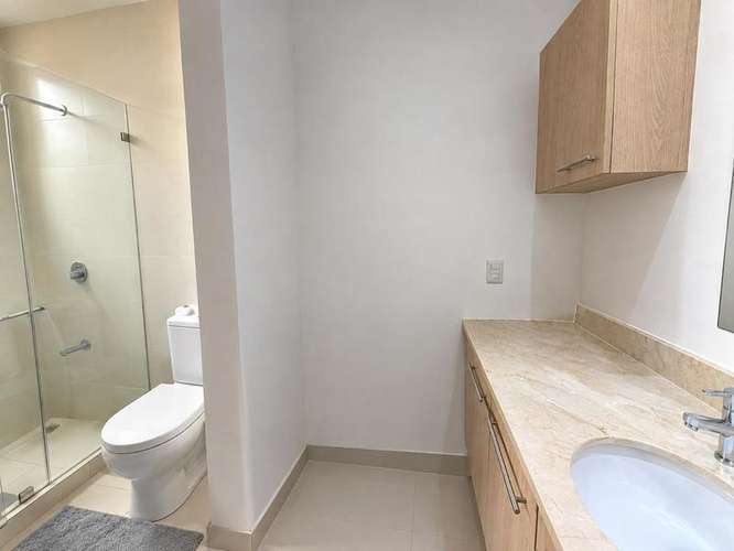 Se Vende | Amplio Condo con Gran Patio Privado en Santa Ana | $330,000 ID27528 - Imagen 9