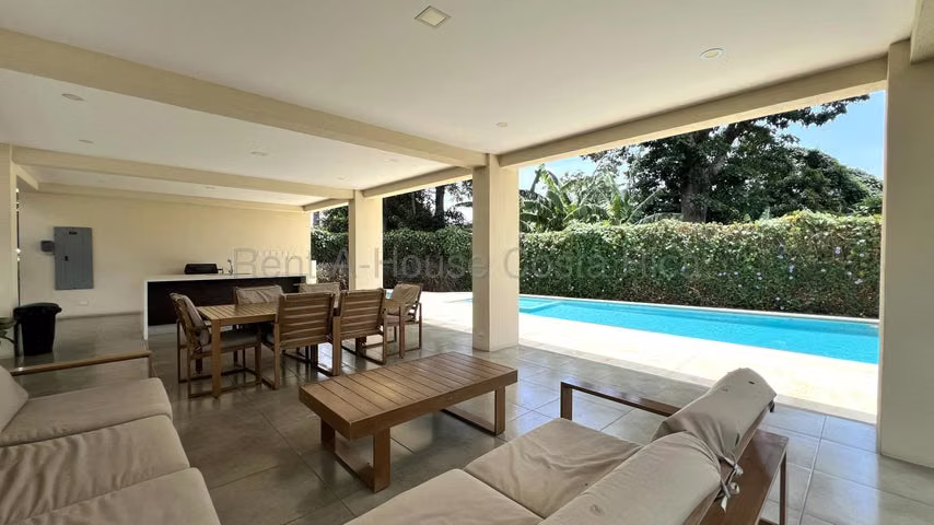 Venta de PENTHOUSE con amplio Balcón en San Rafael de Escazú. 27-698 - Imagen 2