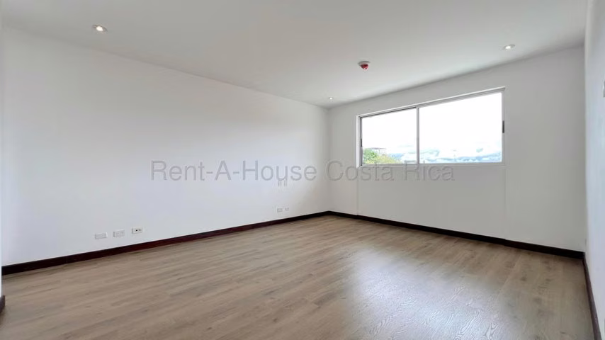 Venta de PENTHOUSE con amplio Balcón en San Rafael de Escazú. 27-698 - Imagen 8