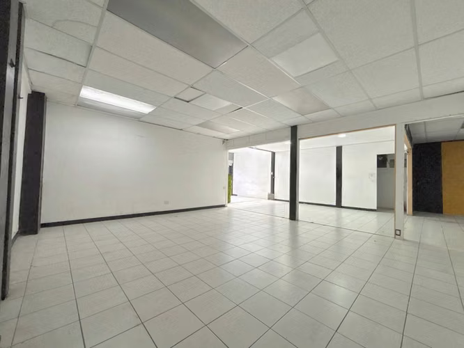 ALQUILER LOCAL COMERCIAL DE 600 M² | BARRIO ESCALANTE, SAN JOSÉ - Imagen 4