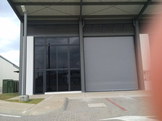 Bodega industrial Ciruelas, se escuchan ofertas - Imagen 16