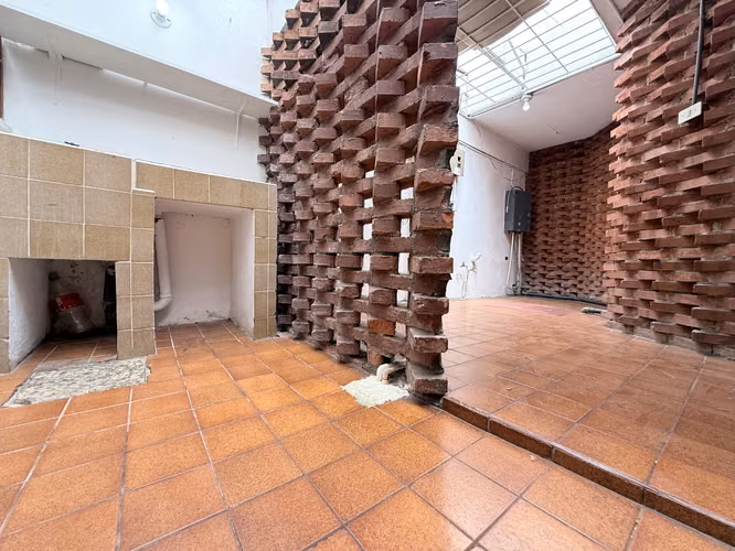 Guayabos Curridabat | Espaciosa Casa con Jardín | Residencial Privado - Imagen 4