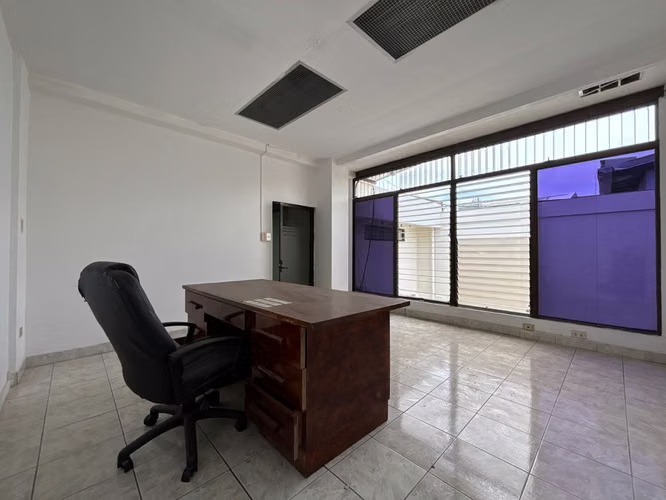 ALQUILER OFICINAS O LOCAL COMERCIAL DE 800 M² | BARRIO ESCALANTE, SAN JOSÉ - Imagen 12