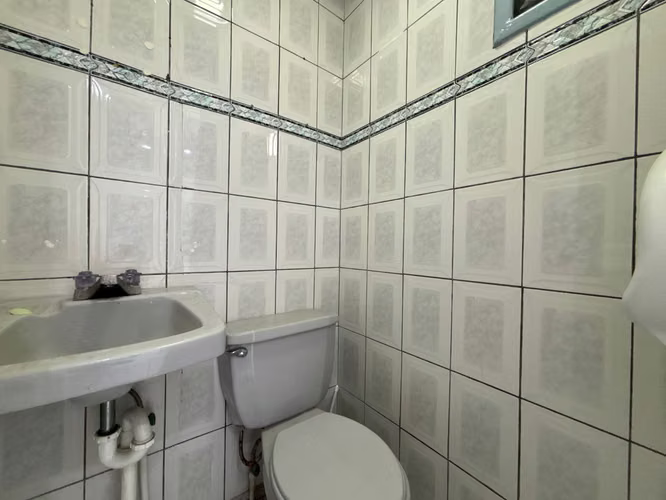 ALQUILER OFICINAS O LOCAL COMERCIAL DE 800 M² | BARRIO ESCALANTE, SAN JOSÉ - Imagen 5
