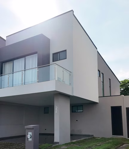 Casa de Lujo en Lindora | 3 Hab + Patio 100 m² - Imagen 19