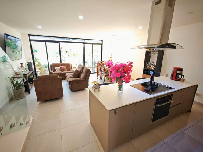 Condominio en Pozos, Santa Ana - Casa de Lujo SIN MUEBLES - Imagen 4