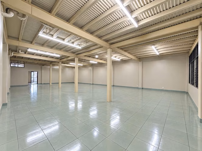Winery Rental With Commercial and Industrial Use in Bethlehem