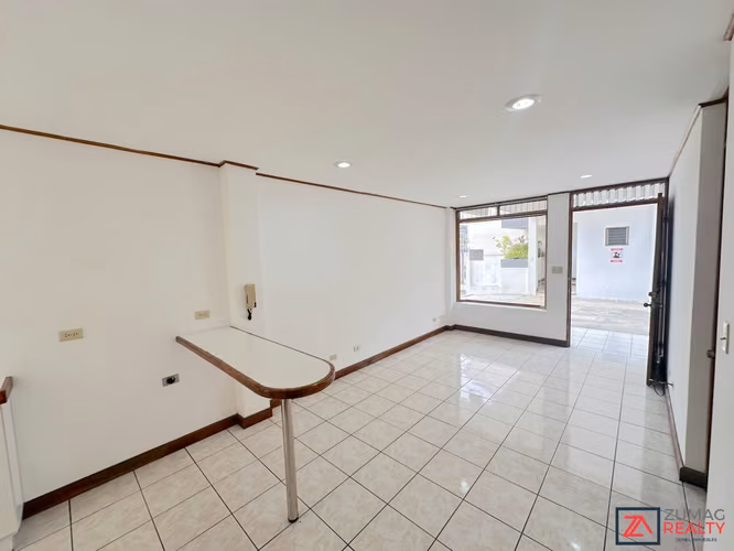 ALQUILER APARTAMENTO | URUCA | 2 HAB/1 PARQ | PRIMER PISO - Imagen 1