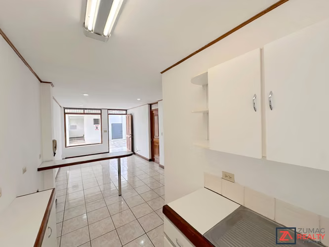 ALQUILER APARTAMENTO | URUCA | 2 HAB/1 PARQ | PRIMER PISO - Imagen 2
