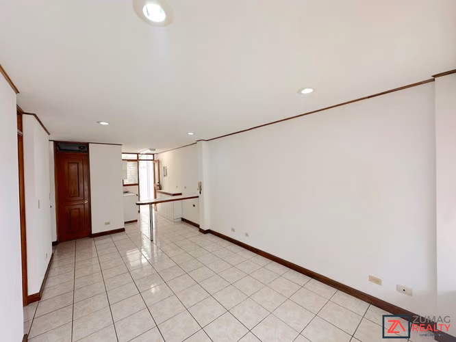 ALQUILER APARTAMENTO | URUCA | 2 HAB/1 PARQ | PRIMER PISO - Imagen 5