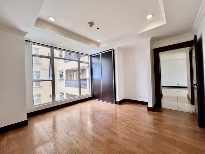 Ubicado en zona privilegiada de Sabana Sur.  Apartamento  de 2 habitaciones y 2 baños completos, 2 parqueos  - Imagen 5