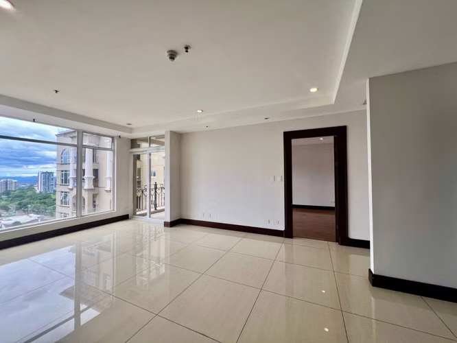 Se Alquila Apartamento de 1 habitación, 1 baño, 1 parqueo en Sabana Sur - Imagen 2