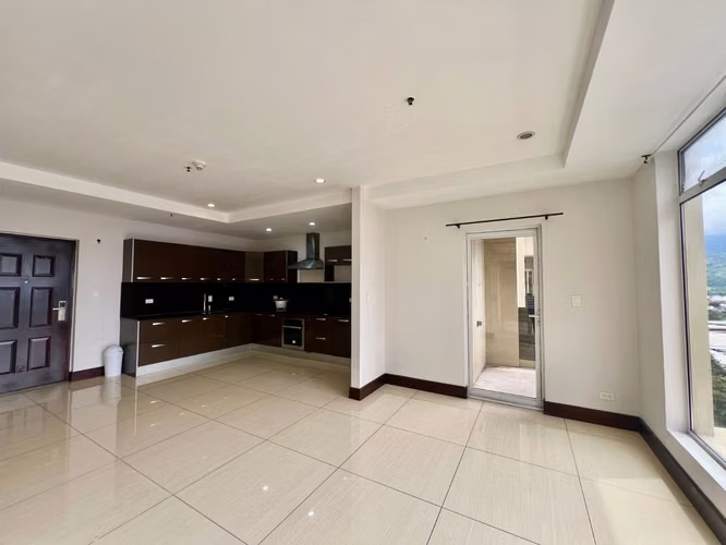 Se Alquila Apartamento de 1 habitación, 1 baño, 1 parqueo en Sabana Sur