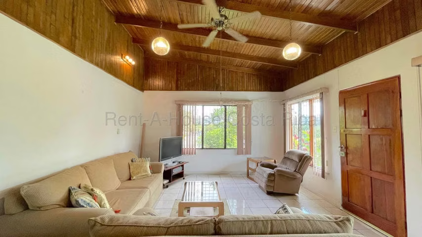 Venta de Casa Esquinera de una Planta en San Rafael de Escazú. RAH 27-632 - Imagen 3