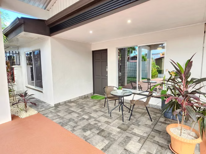 4BR/2BA House in Jacó – 3 Blocks to Beach & 2 Blocks to the Downtown NIGHTLIFE!