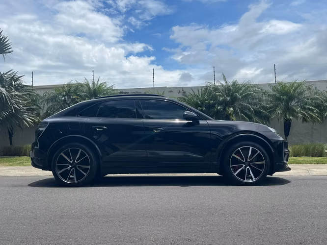 PORSCHE MACAN TURBO ELECTRIC - Imagen 7