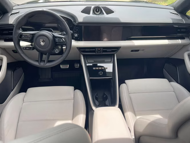 PORSCHE MACAN TURBO ELECTRIC - Imagen 13
