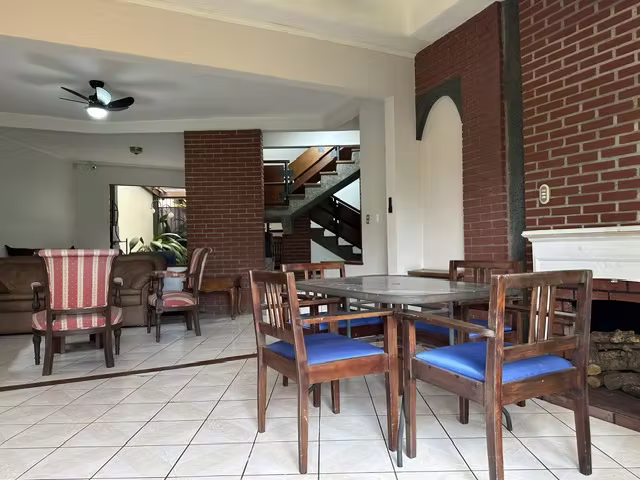 En VENTA casa de dos niveles en San Pablo de Heredia. - Imagen 8
