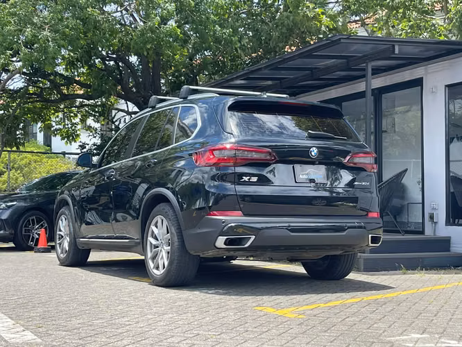 BMW X5 X-DRIVE 30D - Imagen 3
