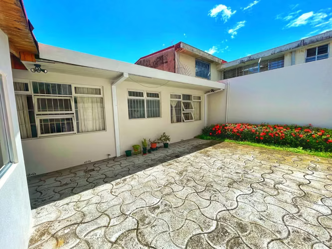 Casa en venta, una sola planta, uso de suelo mixto, en Sabana! P517 - Imagen 12