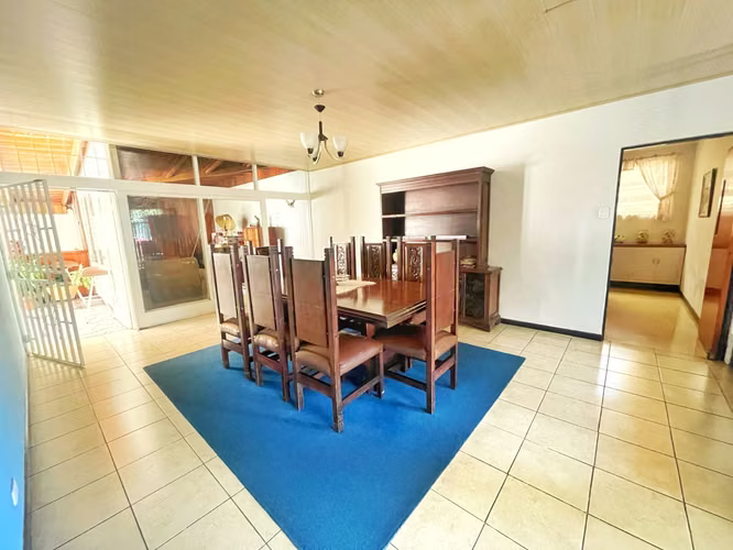 Casa en venta, una sola planta, uso de suelo mixto, en Sabana! P517 - Imagen 6