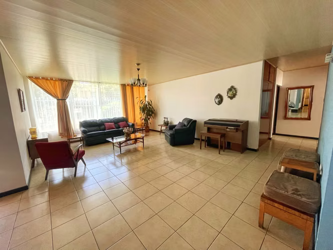Casa en venta, una sola planta, uso de suelo mixto, en Sabana! P517 - Imagen 17