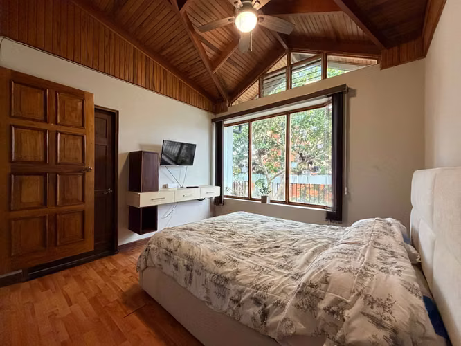 Casa en venta en Los Yoses, San José | 4 habitaciones | 225 m² EM512 - Imagen 9