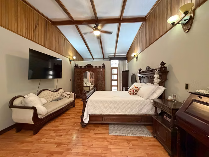 Casa en venta en Los Yoses, San José | 4 habitaciones | 225 m² EM512 - Imagen 5