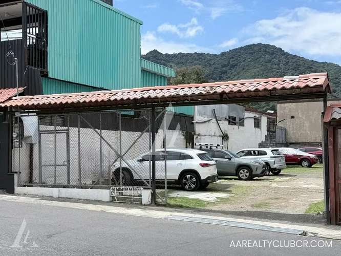 Lote de Uso Mixto con Alto Potencial de Desarrollo | Tres Ríos