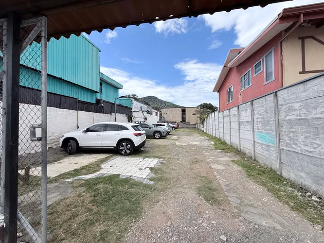 Lote de Uso Mixto con Alto Potencial de Desarrollo | Tres Ríos - Imagen 10