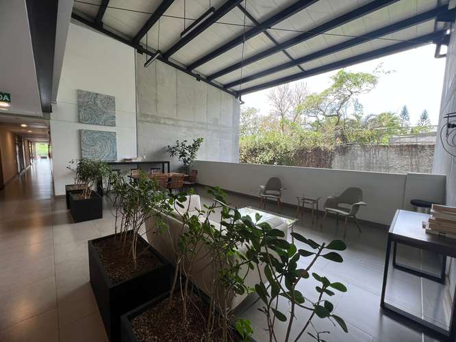 Apartamento en venta en Santa Ana! Incluye muebles! P056 - Imagen 8
