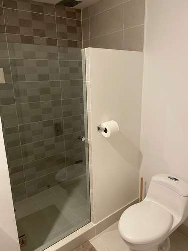 Apartamento en venta en Santa Ana! Incluye muebles! P056 - Imagen 3