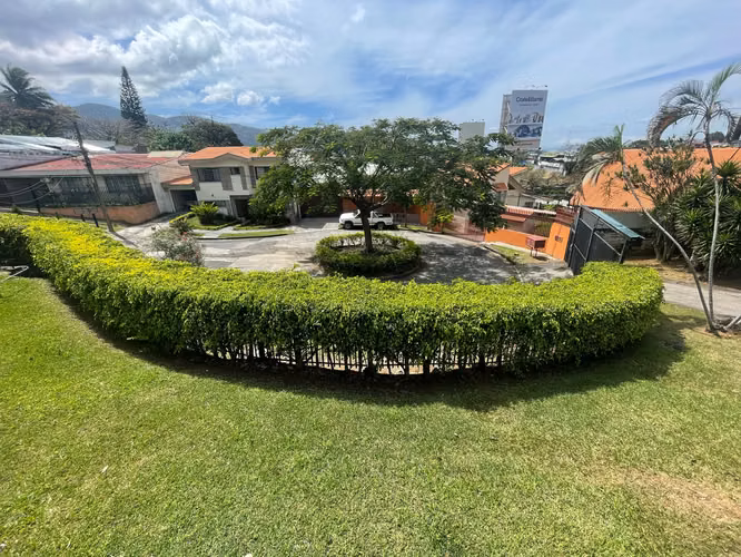Amplia propiedad en venta para proyecto en Sabana Oeste! P480 - Imagen 4