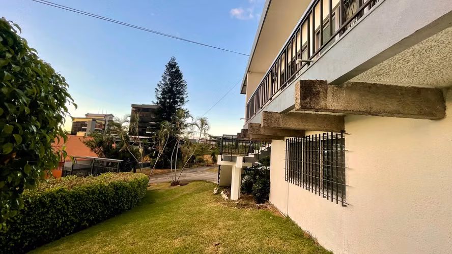 Amplia propiedad en venta para proyecto en Sabana Oeste! P480 - Imagen 3