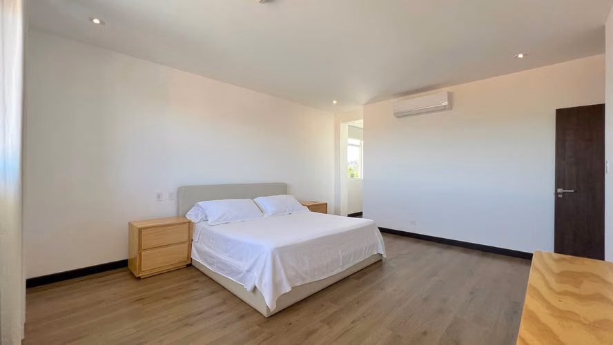Penthouse Alquiler Escazu 208 m2 habitables en Condominio con amenidades - Imagen 10