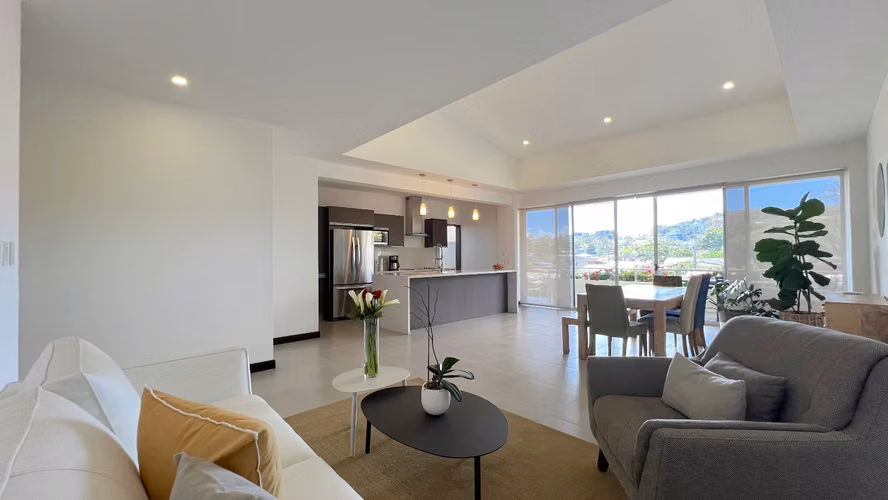 Penthouse Alquiler Escazu 208 m2 habitables en Condominio con amenidades - Imagen 2