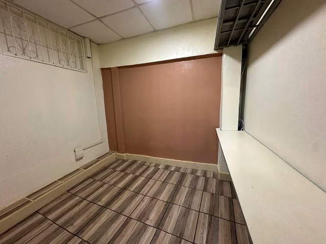 Propiedad Multifamiliar en Venta | Casa + 5 Apartamentos | Desamparados -15 - Imagen 11