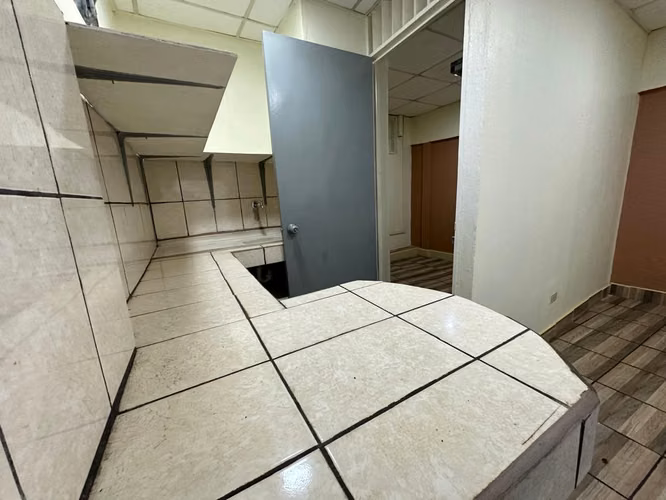 Propiedad Multifamiliar en Venta | Casa + 5 Apartamentos | Desamparados -15 - Imagen 7