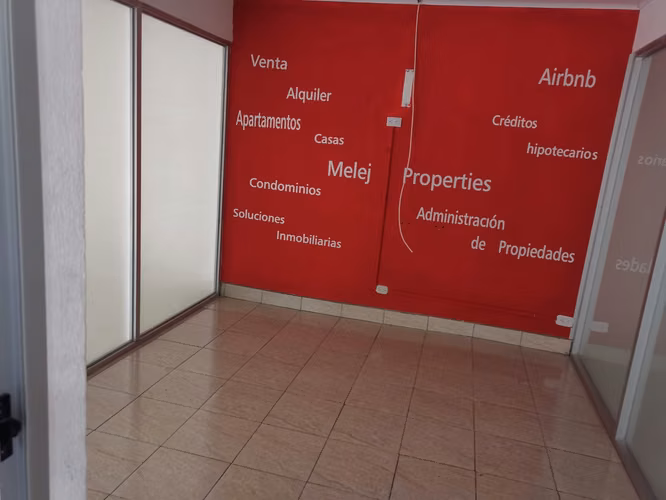Local comercial en alquiler en Rohrmoser con patio! P609