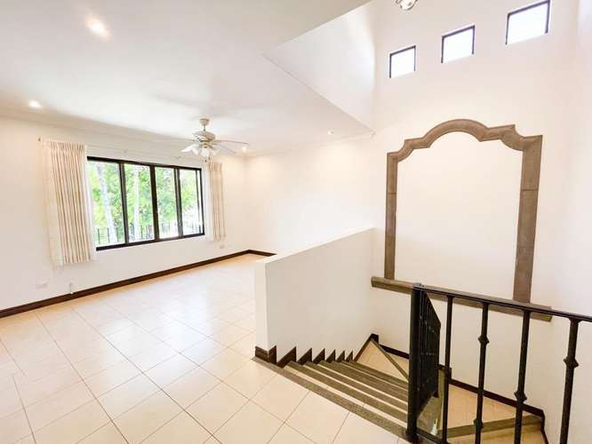Alquiler de casa con piscina propia - Imagen 12