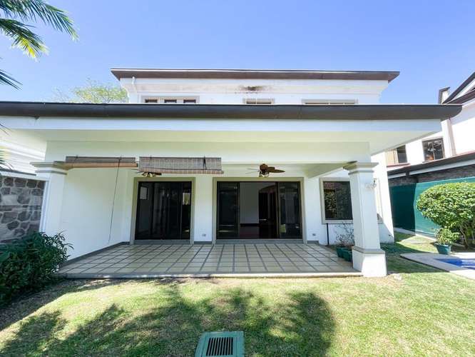 Alquiler de casa con piscina propia - Imagen 6
