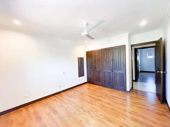 Alquiler de casa con piscina propia - Imagen 10