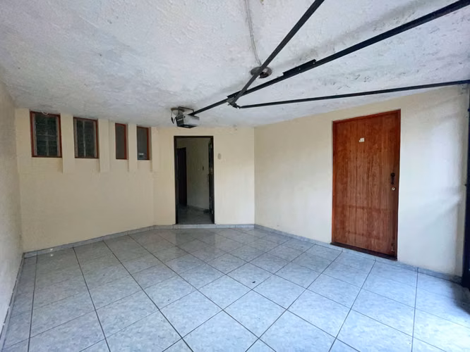 Casa en venta en Sabana Sur, ideal para remodelar! P502 - Imagen 3